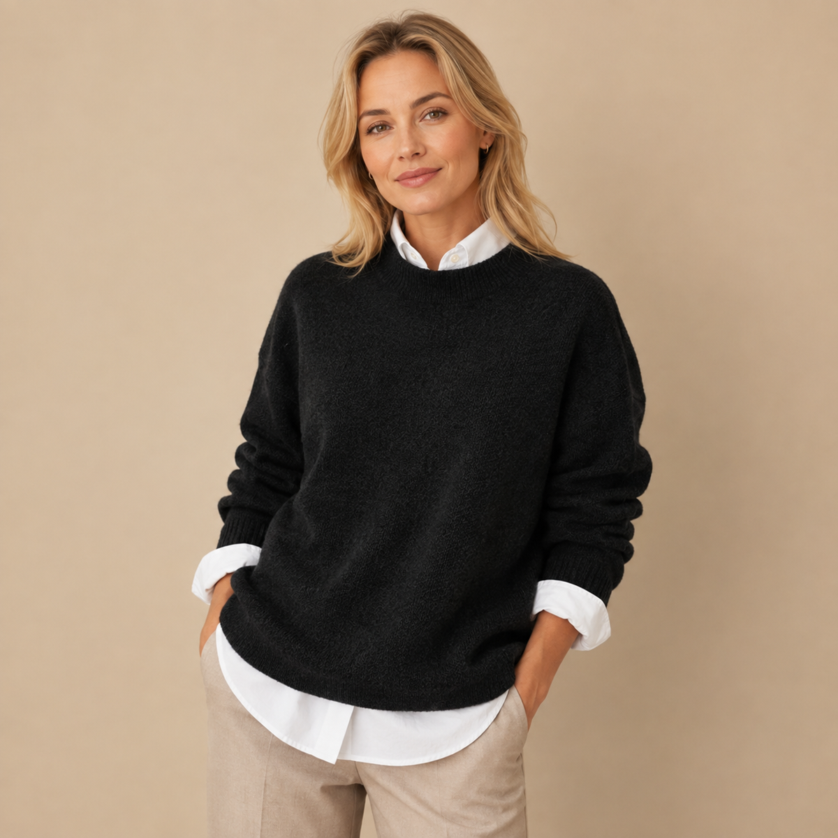 Damski sweter oversize z okrągłym dekoltem i długim rękawem