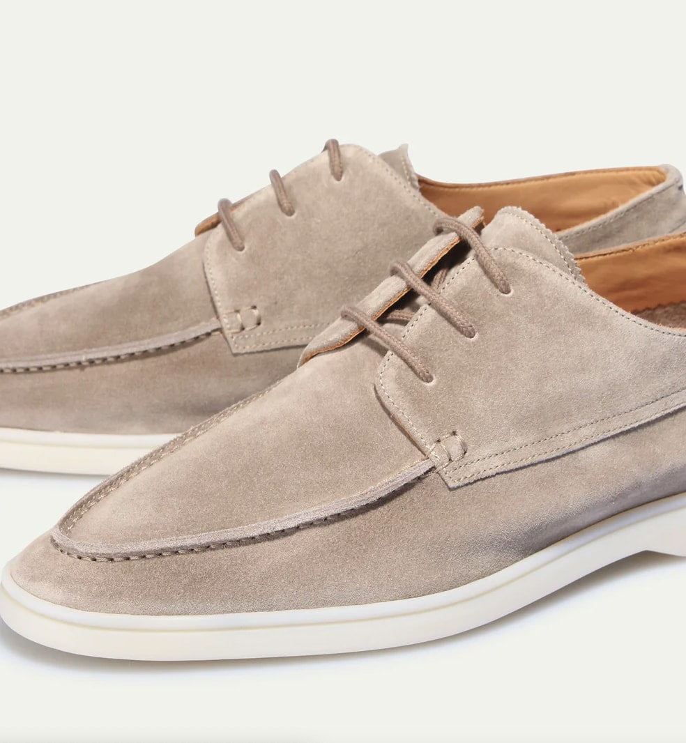 Buty żeglarskie męskie z kontrastową podeszwą