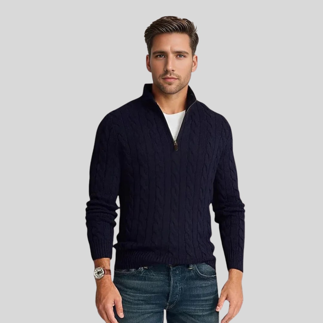 Granatowy sweter męski na zamek ze splotem warkoczowym